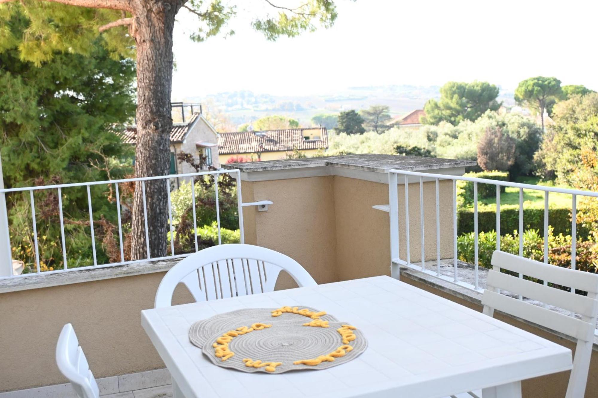 N185 - Numana, Meraviglioso Trilocale Con Terrazzo E Piscina ภายนอก รูปภาพ